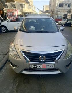 نيسان فيرسا